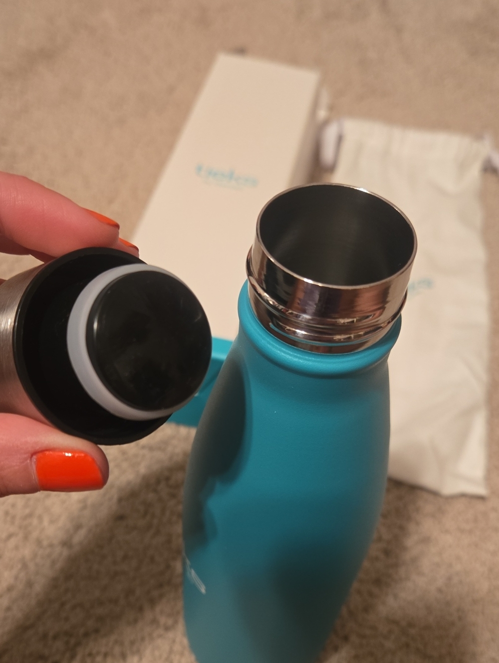 Tieks by Gavrieli Teal Stainless Water Bottle - Picture 4 of 4